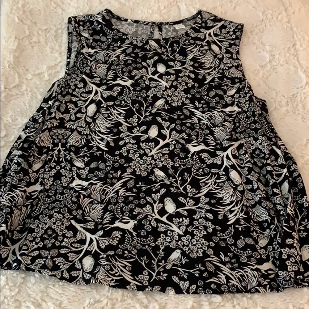 NWOT Black Forest print tank